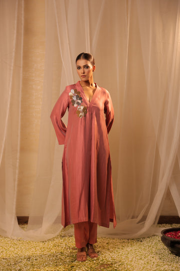 Elegant Salmon Pink Organic Shimmer Kurta with Hand Embroidered Motifs and Plazo